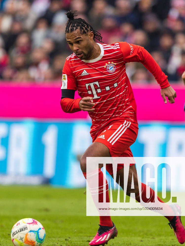 Bayerns 7 Serge GNABRY Fussball Bayern Muenchen Bochum Am 11 02