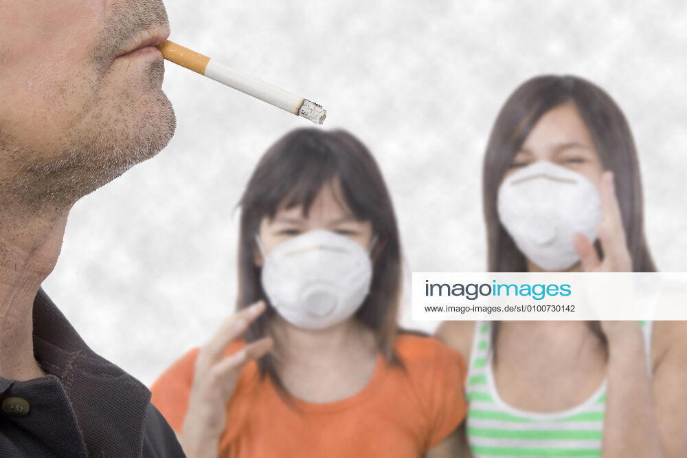 Smoking,smoking issues,passive smoking gqb-s1,model released, Symbolfoto