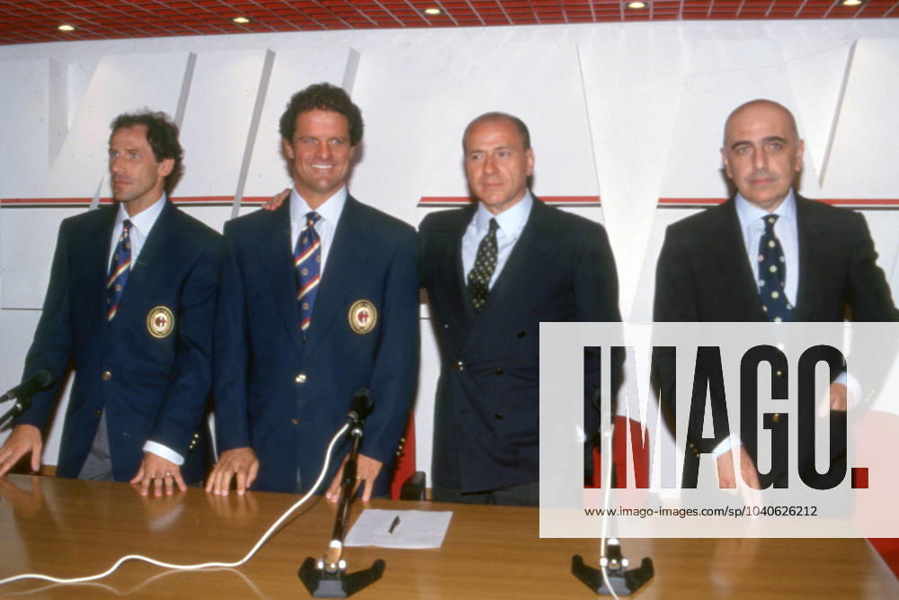 FRANCO BARESI, FABIO CAPELLO, SILVIO BERLUSCONI, ADRIANO GALLIANI, Milan, Serie A, 1993-94, Raduno, Primo piano, Posa, Head shot SERIE A 1993-94 MILAN RADUNO