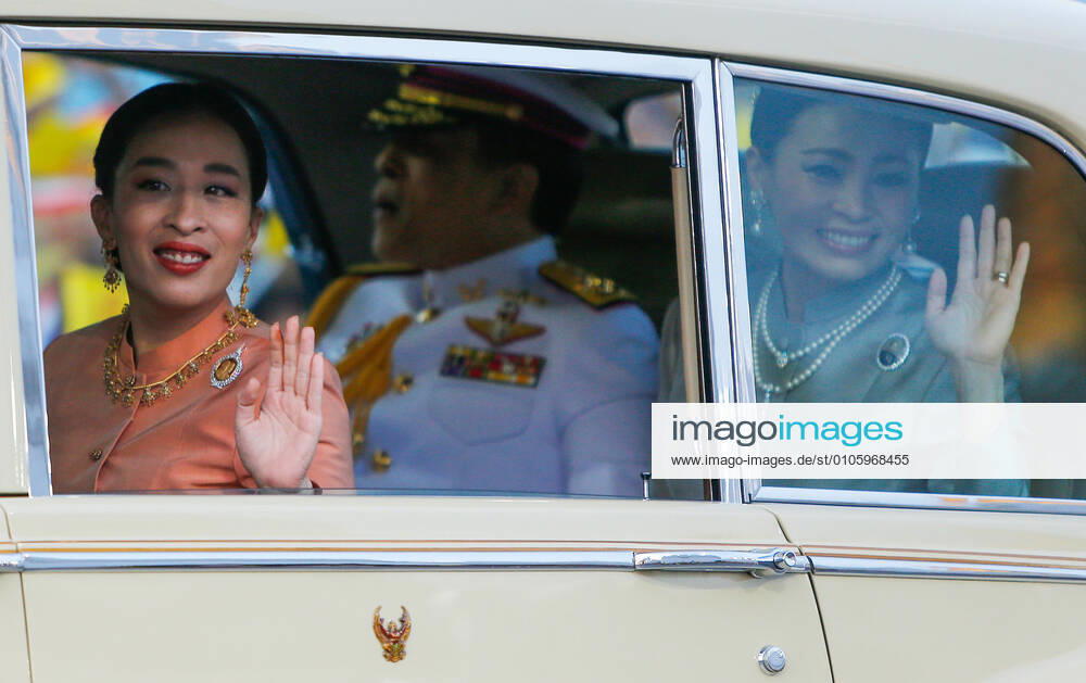 Thailand s King Maha Vajiralongkorn and Queen Suthida, and Princess Bajrakitiyabha (L) arrive at The Grand Palace in Bangkok..People dressed in yellow flocked to Bangkok s Sanam Luang and the Temple of the Emerald Buddha to demonstrate their loyalty to His Majesty the King. Bangkok Thailand - ZUMAs197 20201101_zab_s197_007