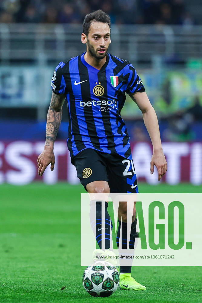 Hakan Calhanoglu of FC Internazionale seen in action during UEFA Champions League 2024 25 Quarter Final - 2nd leg football match between FC Internazionale and FC Bayern Munchen at San Siro Stadium Milan Italy on 16 April 2025. Milan Stadio Giuseppe Meazza Milan Italy