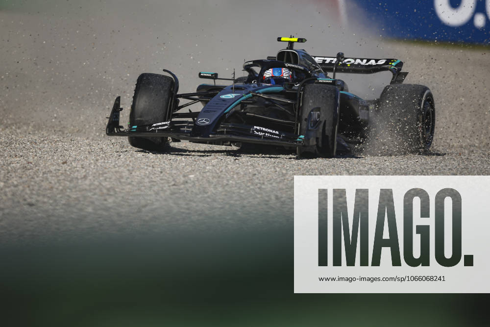 F1 - ITALIAN GRAND PRIX 2025 12 KIMI ANTONELLI Andrea (ita), Mercedes AMG F1 Team W16, action crash, accident, during the 2025 Formula 1 Pirelli Grand Premio dItalia, 2025 Italian Grand Prix, 16th round of the 2025 FIA Formula One World Championship, WM, Weltmeisterschaft from September 5 to 7, 2025 on the Autodromo Nazionale Monza, in Monza, Italy - MonzaItaly