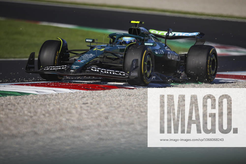 F1 - ITALIAN GRAND PRIX 2025 14 ALONSO Fernando (spa), Aston Martin F1 Team AMR24, action during the 2025 Formula 1 Pirelli Grand Premio dItalia, 2025 Italian Grand Prix, 16th round of the 2025 FIA Formula One World Championship, WM, Weltmeisterschaft from September 5 to 7, 2025 on the Autodromo Nazionale Monza, in Monza, Italy - MonzaItaly