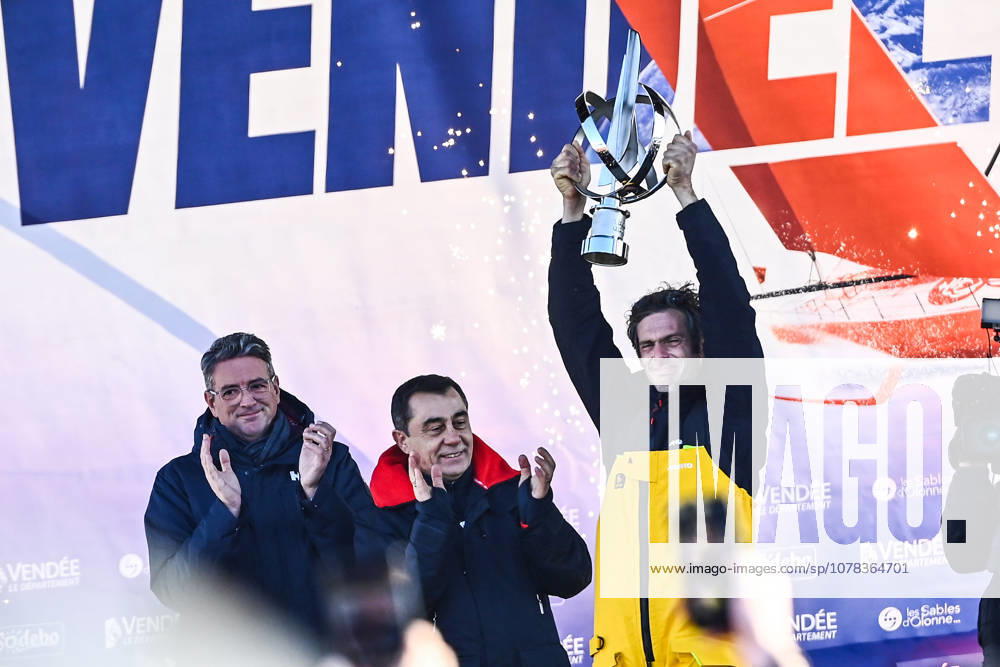 Les Sables D olonne, Pays De La Loire, France: This photo taken on January 14, 2025 in Les Sables d Olonne, in Western France, shows Charlie Dalin winning the Vendee Globe 2024-2025. Charlie Dalin Wins The 2024-2025 VendÅ½E Globe - ZUMAh284 20250114_znp_h284_010