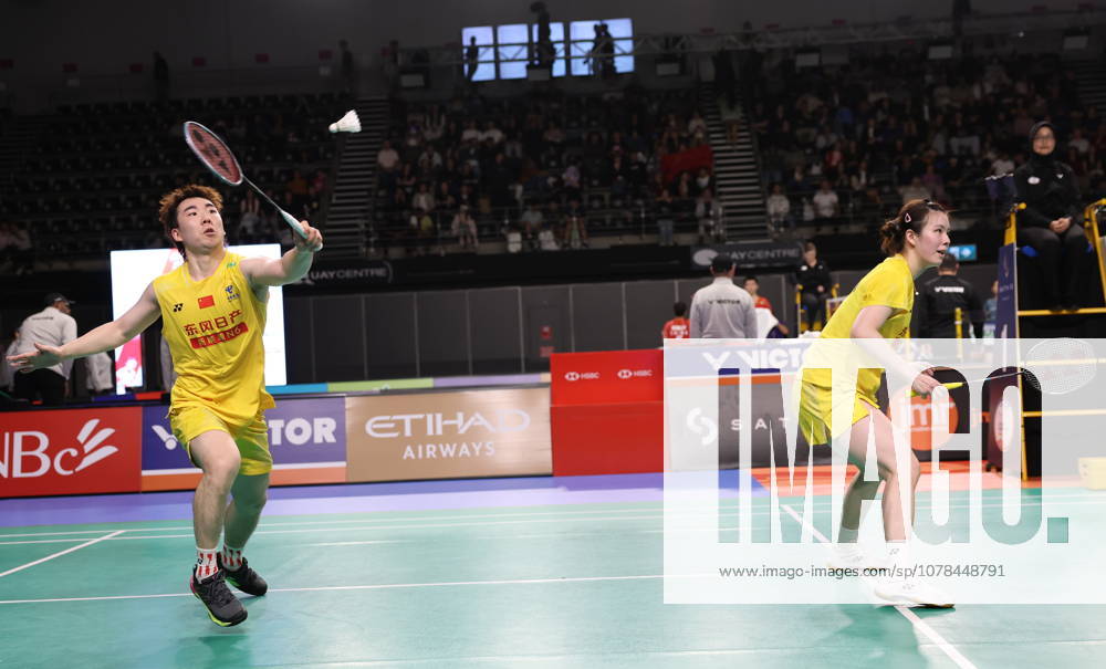 (260613) -- SYDNEY, June 13, 2026 -- Guo Xinwa (L) Chen Fanghui compete during the mixed doubles semifinal match between Guo Xinwa Chen Fanghui of China and Ruttanapak Oupthong Jhenicha Sudjaipraparat of Thailand at the Australian Badminton Open 2026 in Sydney, Australia, June 13, 2026. ) (SP)AUSTRALIA-SYDNEY-BADMINTON-AUSTRALIAN OPEN-MIXED DOUBLES-SEMIFINALS GongxBing