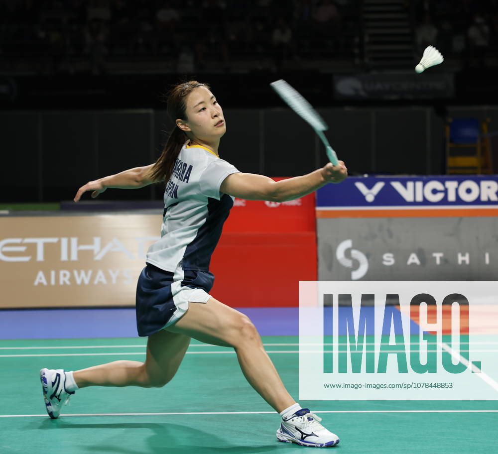 (260613) -- SYDNEY, June 13, 2026 -- Okuhara Nozomi hits a return during the women s singles semifinal match between Okuhara Nozomi of Japan and Pornpawee Chochuwong of Thailand at the Australian Badminton Open 2026 in Sydney, Australia, June 13, 2026. ) (SP)AUSTRALIA-SYDNEY-BADMINTON-AUSTRALIAN OPEN-WOMEN S SINGLES GongxBing