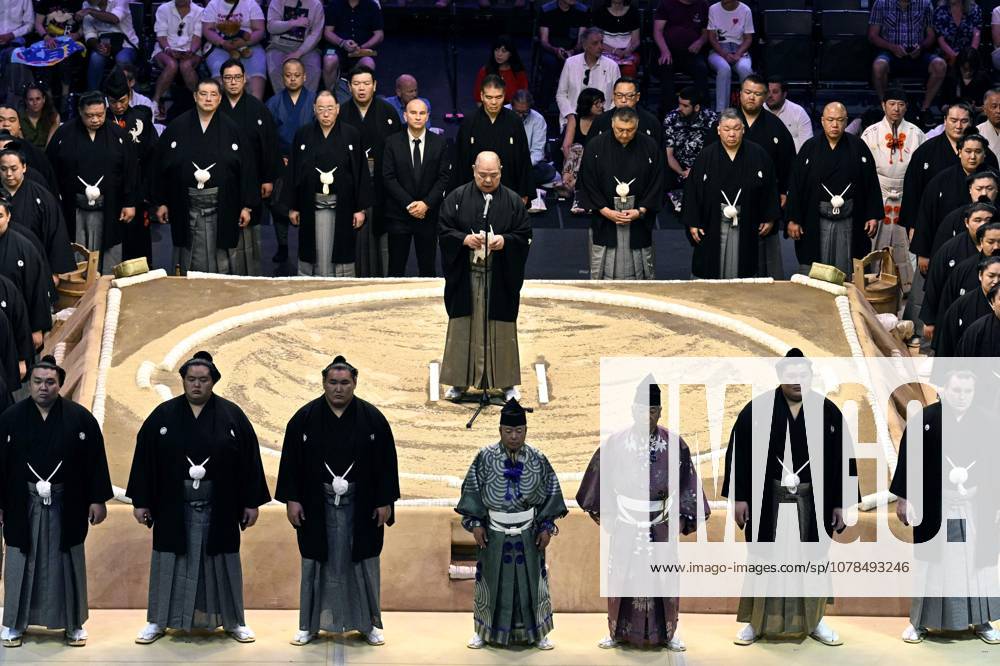 Sumo: Paris tournament Japan Sumo Association head Hakkaku (C) speaks during the opening ceremony of a two-day sumo tournament at Accor Arena in Paris on June 13, 2026. A14AA0005618584P