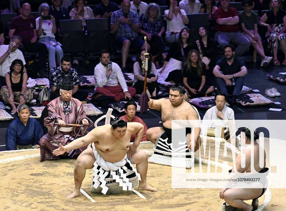 Sumo: Paris tournament Sumo grand champion Onosato performs a ring-entering ritual on the first day of a two-day sumo tournament at Accor Arena in Paris on June 13, 2026. A14AA0005618597P