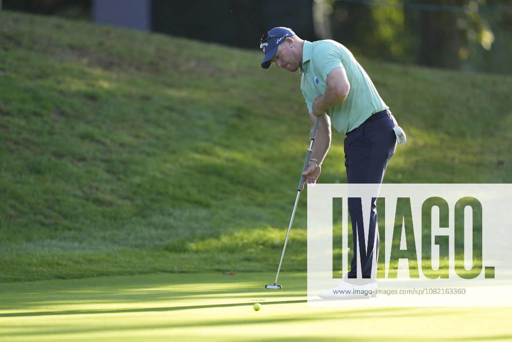 SUTTON COLDFIELD, ENGLAND - AUG 30: Shaun Norris (RSA) putts on the tenth green during the delayed Round 3 at the 2026 Husqvarna British Masters at The Belfry, Sutton Coalfield on August 30, 2026 in Warwickshire, England The 2026 Husqvarna British Masters