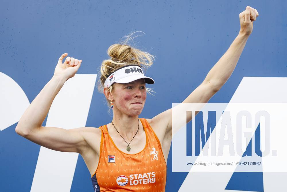 AMSTERDAM - Karoline Florijn celebrates first place in the women s single scull event on the seventh day of the World Rowing Championships at the Bosbaan in the Amsterdam Forest. IRIS VAN DEN BROEK ANP ANPxSportx IVx 566594342 originalFilename: 566594342