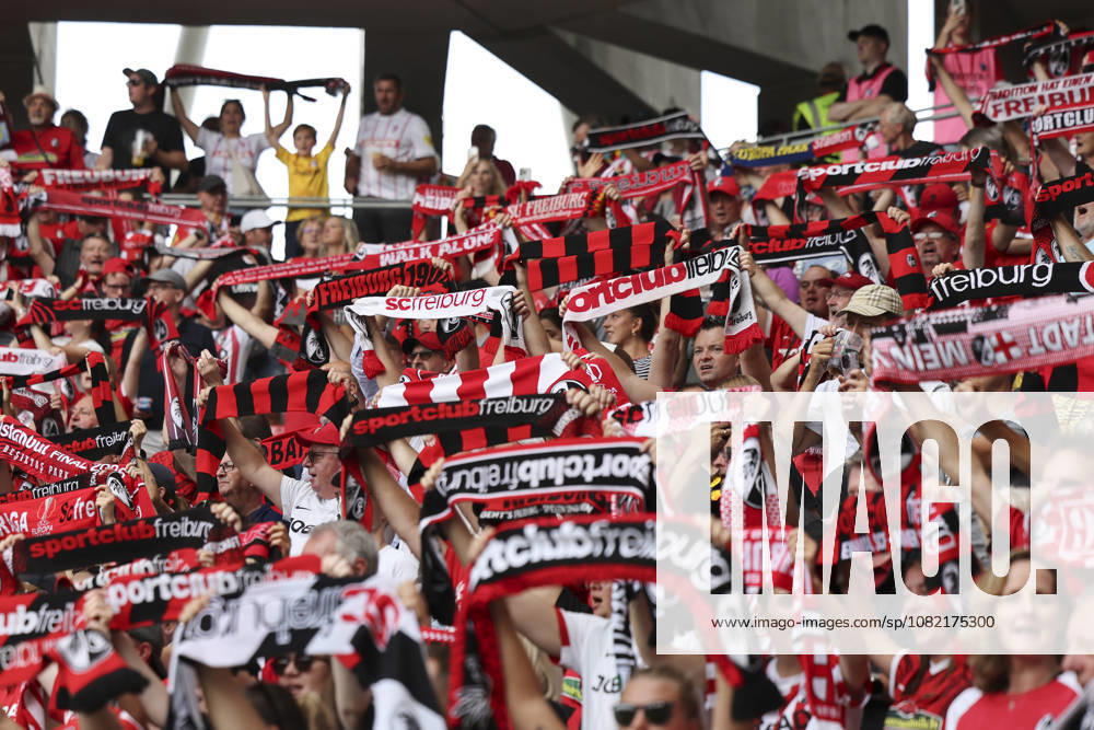 Fans SC Freiburg , Deutschland, Fussball, 1. Bundesliga, 1.Spieltag, 2026 2027, SC Freiburg vs. SV Werder Bremen, 30.08.2026, Freiburg im Breisgau Europa-Park Stadion Deutschland