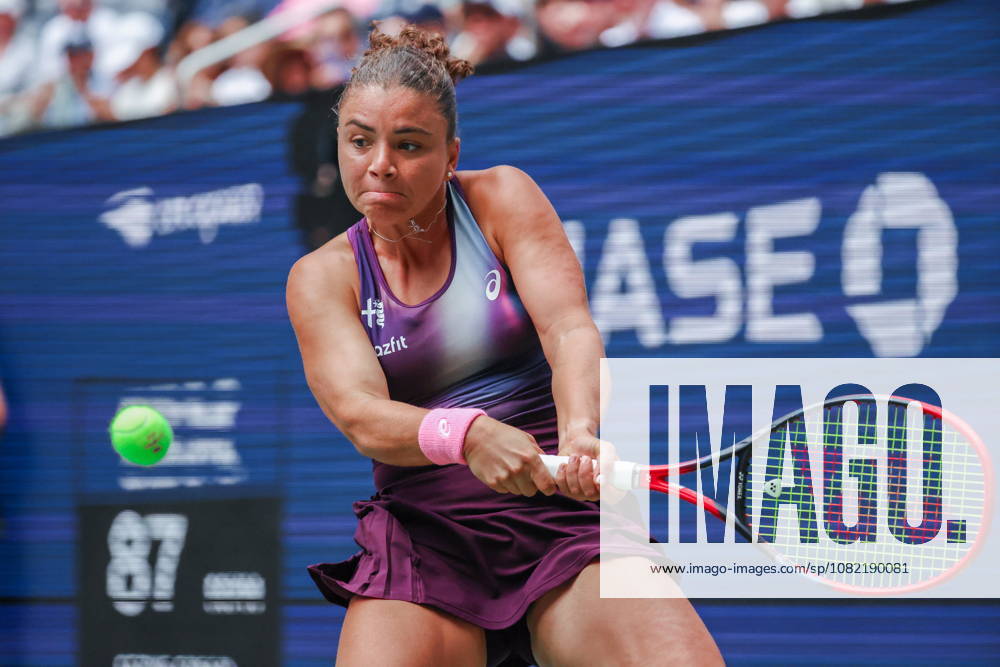 US Open tennis tournament - Day 1 Jasmine Paolini of Italy in action against Veronika Erjavec of Slovenia during the Womens Singles round one of the US Open Tennis Championships at the USTA Billie Jean King National Tennis Center in Flushing Meadows, New York, USA, 30 August 2026. The 2026 US Open tournament runs from 23 August through 13 September. FLUSHING MEADOWS NEW YORK United States