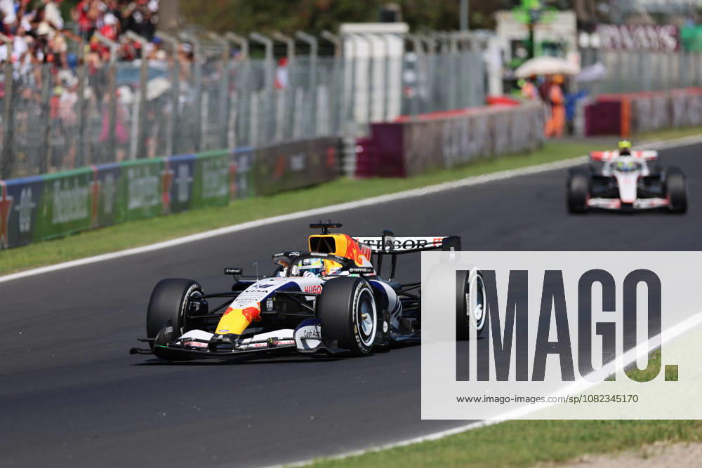 Monza, Italien 03. -06. September 2026: FIA Formel-1-Weltmeisterschaft - 2026 - Grosser Preis von Italien - Monza - Freitag 1. Freies Training Im Bild: Arvid Lindblad (GBR 41) vor Oliver Bearman (GBR 87) Autodromo Nazionale Monza