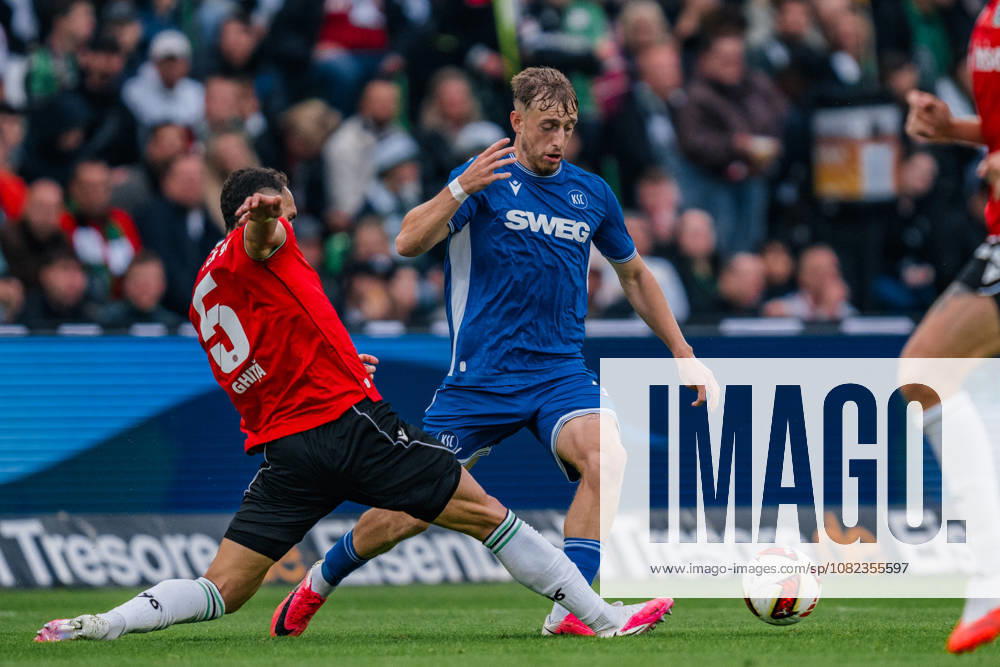 Deutschland: 2. Bundesliga 2026 - 2027, 4. Spieltag - Hannover 96 vs Karlsruher SC - Heinz von Heiden Arena (Hannover): Noel Eichinger (Karlsruher SC, 11) am Ball