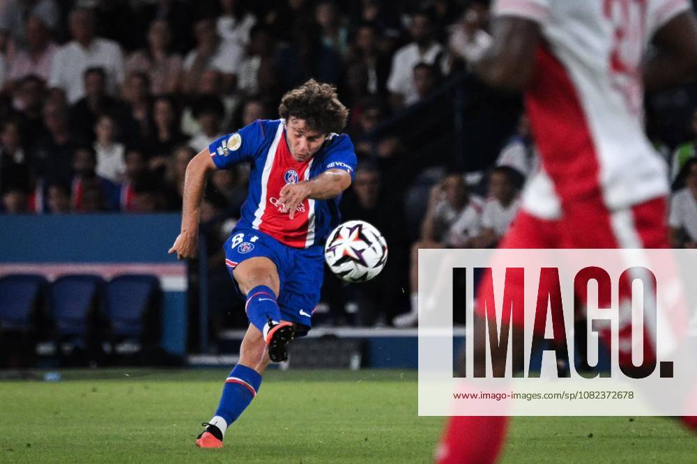 PARIS, FRANCE - SEPTEMBER 4, 2026: Paris Saint-Germainâ€⠢s midfielder Joao Neves kicks the ball during the French L1 football match between Paris Saint-Germain and AS Monaco at the Parc des Princes stadium in Paris on September 4, 2026. Paris France - ZUMAq101 20260904_zna_q101_179