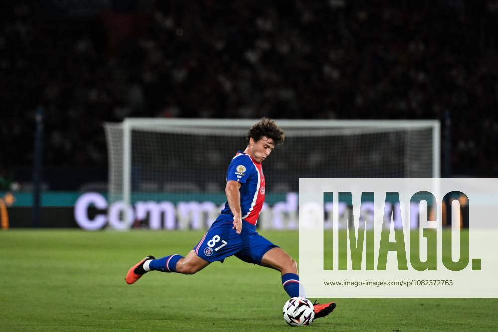 PARIS, FRANCE - SEPTEMBER 4, 2026: Paris Saint-Germainâ€⠢s midfielder Joao Neves kicks the ball during the French L1 football match between Paris Saint-Germain and AS Monaco at the Parc des Princes stadium in Paris on September 4, 2026. Ligue 1 PSG Vs AS Monaco - ZUMAq101 20260904_zna_q101_199