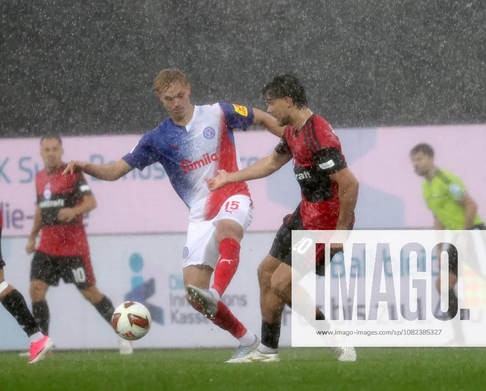 Duell zwischen Kasper Davidsen (Holstein Kiel) und Fynn Otto (1.FC Nuernberg) Fussball, Herren, Saison 2026 2027, 2.BL, Holstein Stadion, Holstein Kiel gegen 1.FC Nuernberg DFL REGULATIONS PROHIBIT ANY USE OF PHOTOGRAPHS AS IMAGE SEQUENCES AND OR QUASI-VIDEO.