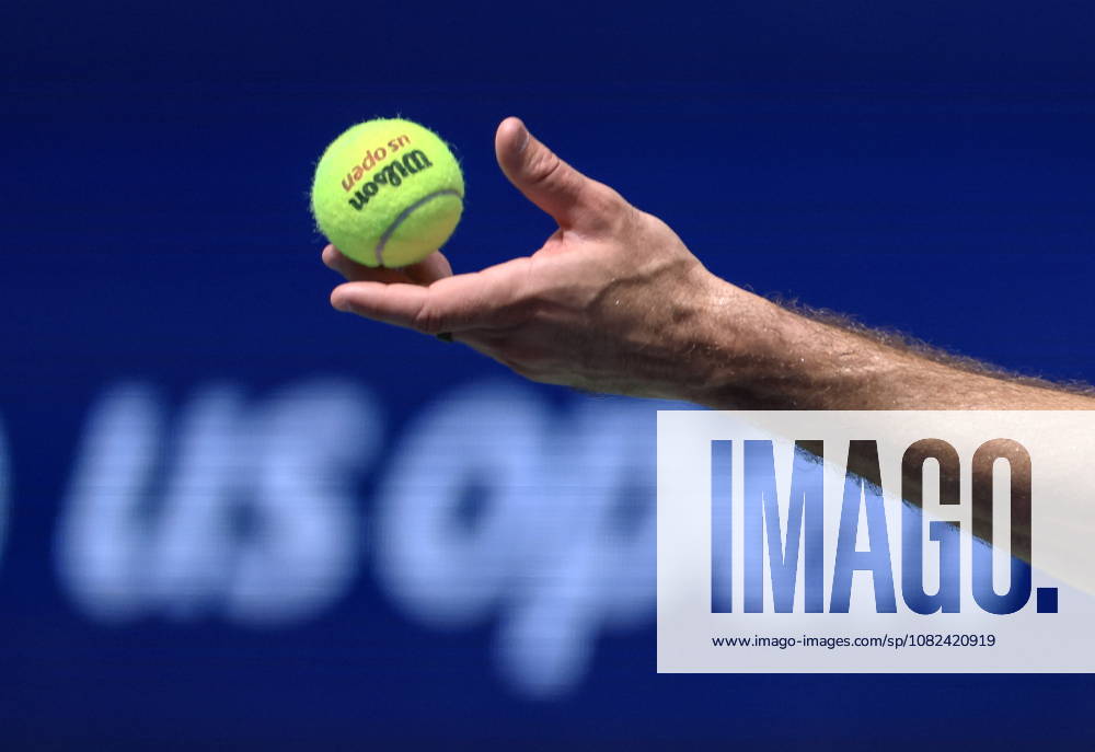 US Open tennis tournament - Day 7 Taylor Fritz of USA in action against Francisco Cerundolo of Argentina during the Men‚Äôs Singles round 3 of the US Open Tennis Championships at the USTA Billie Jean King National Tennis Center in Flushing Meadows, New York, USA, 05 September 2026. The 2026 US Open tournament runs from 23 August through 13 September. FLUSHING MEADOWS NEW YORK United States