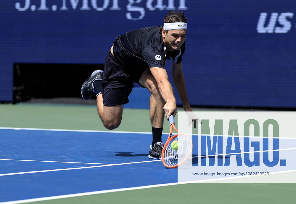 US Open tennis tournament - Day 7 Taylor Fritz of USA in action against Francisco Cerundolo of Argentina during the Mens Singles round 3 of the US Open Tennis Championships at the USTA Billie Jean King National Tennis Center in Flushing Meadows, New York, USA, 05 September 2026. The 2026 US Open tournament runs from 23 August through 13 September. FLUSHING MEADOWS NEW YORK United States