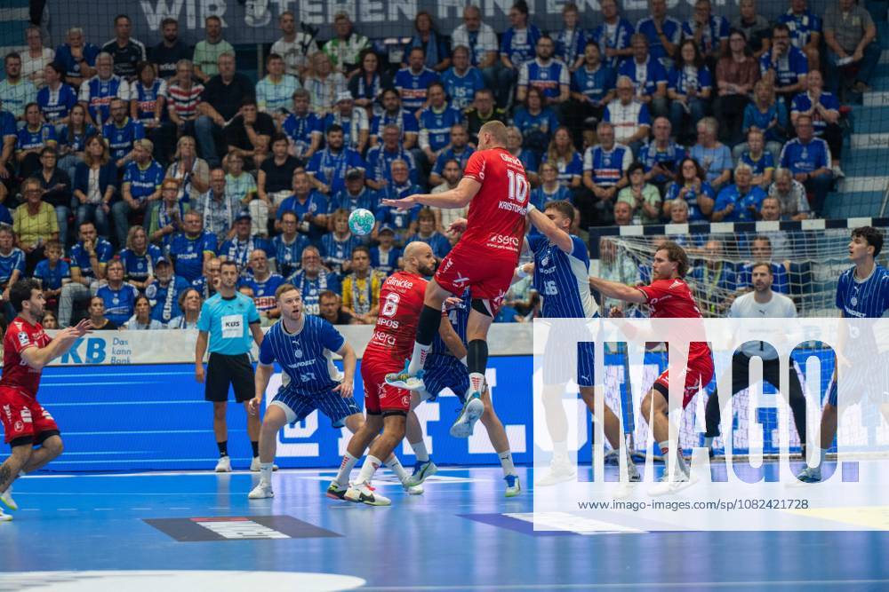 Dainis KriÅ¡topÄns, Rueckraum, (MT Melsungen 10), Å tÄ›pan Zeman, Kreislaeufer, (VfL Gummersbach 66), Erik Balenciaga, Rueckraum, (MT Melsungen 6), VfL Gummersbach vs. MT Melsungen,, Opel Handball Bundesliga, Herren , 3. Spieltag, 05.09.2026 Gummersbach NRW Deutschland
