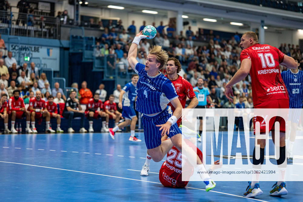 Opel Handball Bundesliga, VfL Gummersbach - MT Melsungen, 05.09.2026 Ellidi Vidarsson (VfL Gummersbach 4), Olle Forsell Schefvert (MT Melsungen 25), Dainis KriÅ¡topÄns (MT Melsungen 10), ; Opel Handball Bundesliga, VfL Gummersbach - MT Melsungen