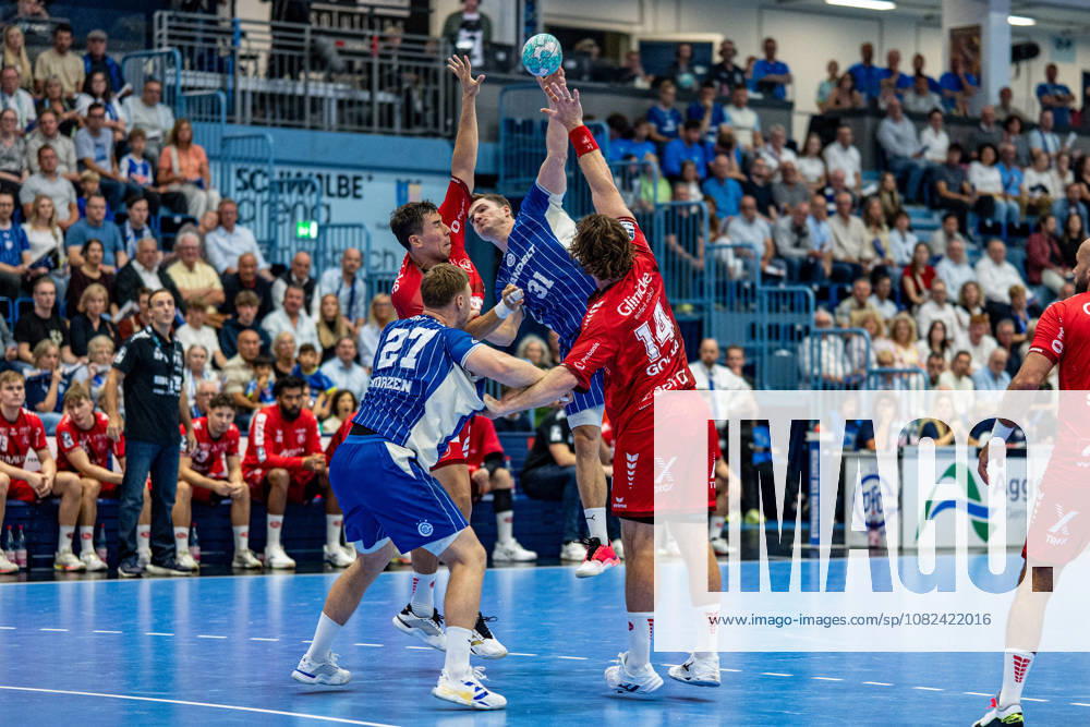 Opel Handball Bundesliga, VfL Gummersbach - MT Melsungen, 05.09.2026 Daniel Dujshebaev (MT Melsungen 24), Kristjan HorÅ¾en (VfL Gummersbach 27), Kay Smits (VfL Gummersbach 31), Johannes Golla (MT Melsungen 14), ; Opel Handball Bundesliga, VfL Gummersbach - MT Melsungen