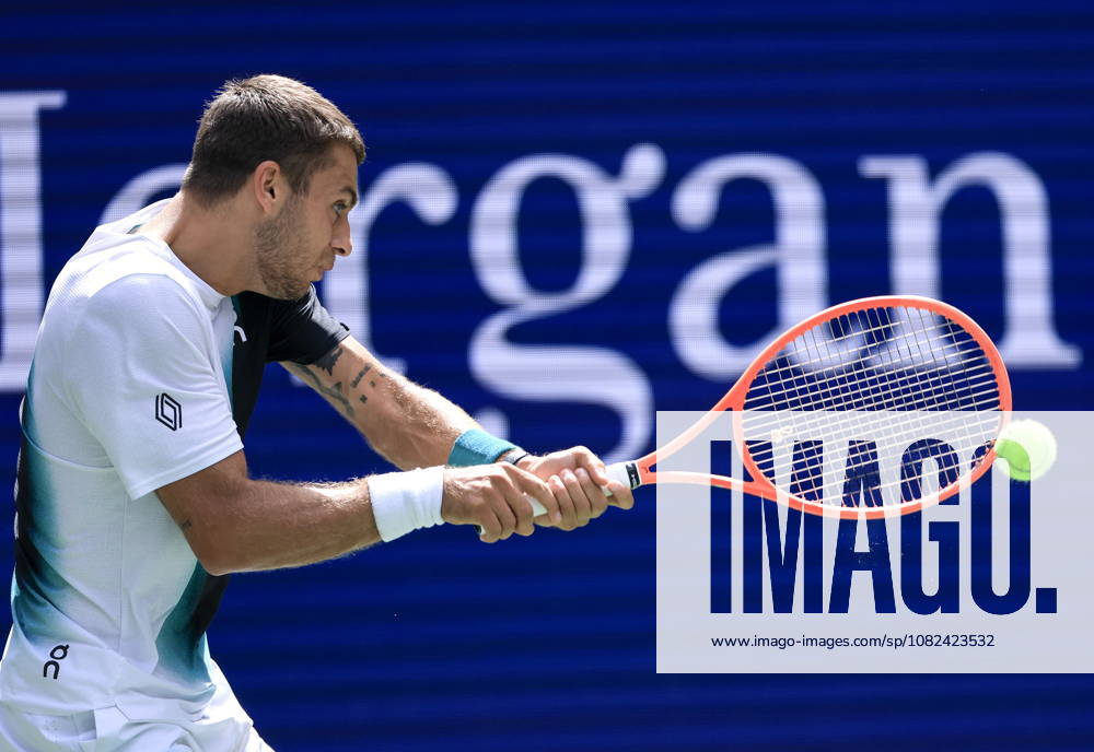 US Open tennis tournament - Day 7 Flavio Cobolli of Italy in action against Alexander Blockx during the Men‚Äôs Singles round 3 of the US Open Tennis Championships at the USTA Billie Jean King National Tennis Center in Flushing Meadows, New York, USA, 05 September 2026. The 2026 US Open tournament runs from 23 August through 13 September. FLUSHING MEADOWS NEW YORK United States