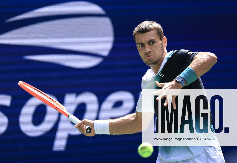 US Open tennis tournament - Day 7 Flavio Cobolli of Italy in action against Alexander Blockx during the Men‚Äôs Singles round 3 of the US Open Tennis Championships at the USTA Billie Jean King National Tennis Center in Flushing Meadows, New York, USA, 05 September 2026. The 2026 US Open tournament runs from 23 August through 13 September. FLUSHING MEADOWS NEW YORK United States