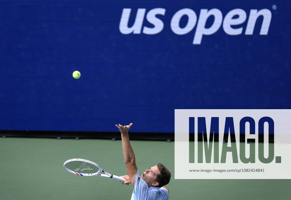 US Open tennis tournament - Day 7 Alexander Blockx in action against Flavio Cobolli of Italy during the Men‚Äôs Singles round 3 of the US Open Tennis Championships at the USTA Billie Jean King National Tennis Center in Flushing Meadows, New York, USA, 05 September 2026. The 2026 US Open tournament runs from 23 August through 13 September. FLUSHING MEADOWS NEW YORK United States