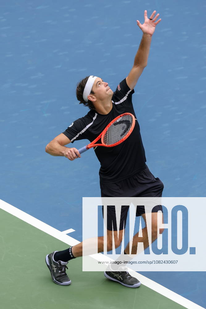 US Open tennis tournament - Day 7 Taylor Fritz of the US in action against Francisco Cerundolo of Argentina during the Mens Singles round 3 of the US Open Tennis Championships at the USTA Billie Jean King National Tennis Center in Flushing Meadows, New York, USA, 03 September 2026. The 2026 US Open tournament runs from 23 August through 13 September. FLUSHING MEADOWS NEW YORK United States