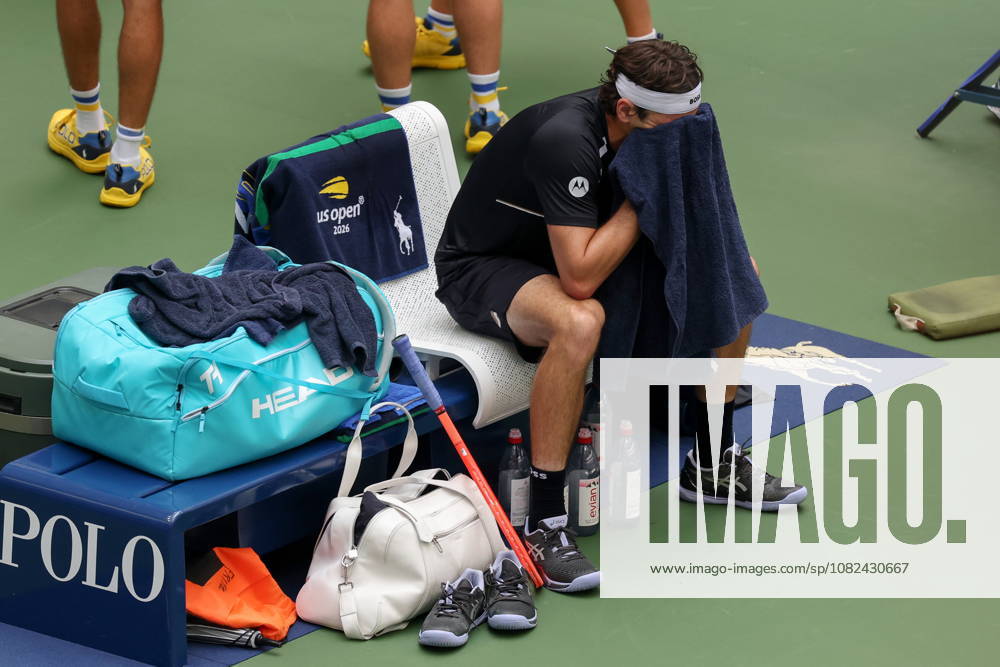 US Open tennis tournament - Day 7 Taylor Fritz of the US reacts during his match against Francisco Cerundolo of Argentina during the Mens Singles round 3 of the US Open Tennis Championships at the USTA Billie Jean King National Tennis Center in Flushing Meadows, New York, USA, 03 September 2026. The 2026 US Open tournament runs from 23 August through 13 September. FLUSHING MEADOWS NEW YORK United States