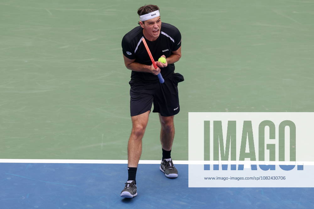 US Open tennis tournament - Day 7 Taylor Fritz of the US reacts during his match against Francisco Cerundolo of Argentina during the Mens Singles round 3 of the US Open Tennis Championships at the USTA Billie Jean King National Tennis Center in Flushing Meadows, New York, USA, 03 September 2026. The 2026 US Open tournament runs from 23 August through 13 September. FLUSHING MEADOWS NEW YORK United States