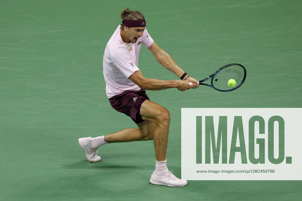 US Open tennis tournament - Day 7 Alexander Zverev of Germany in action against Alejandro Tabilo of Chile during the Mens Singles third round of the US Open Tennis Championships in Flushing Meadows, New York, USA, 05 September 2026. FLUSHING MEADOWS NEW YORK United States