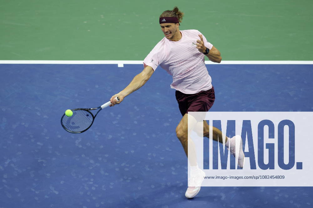 US Open tennis tournament - Day 7 Alexander Zverev of Germany in action against Alejandro Tabilo of Chile during the Mens Singles third round of the US Open Tennis Championships in Flushing Meadows, New York, USA, 05 September 2026. FLUSHING MEADOWS NEW YORK United States