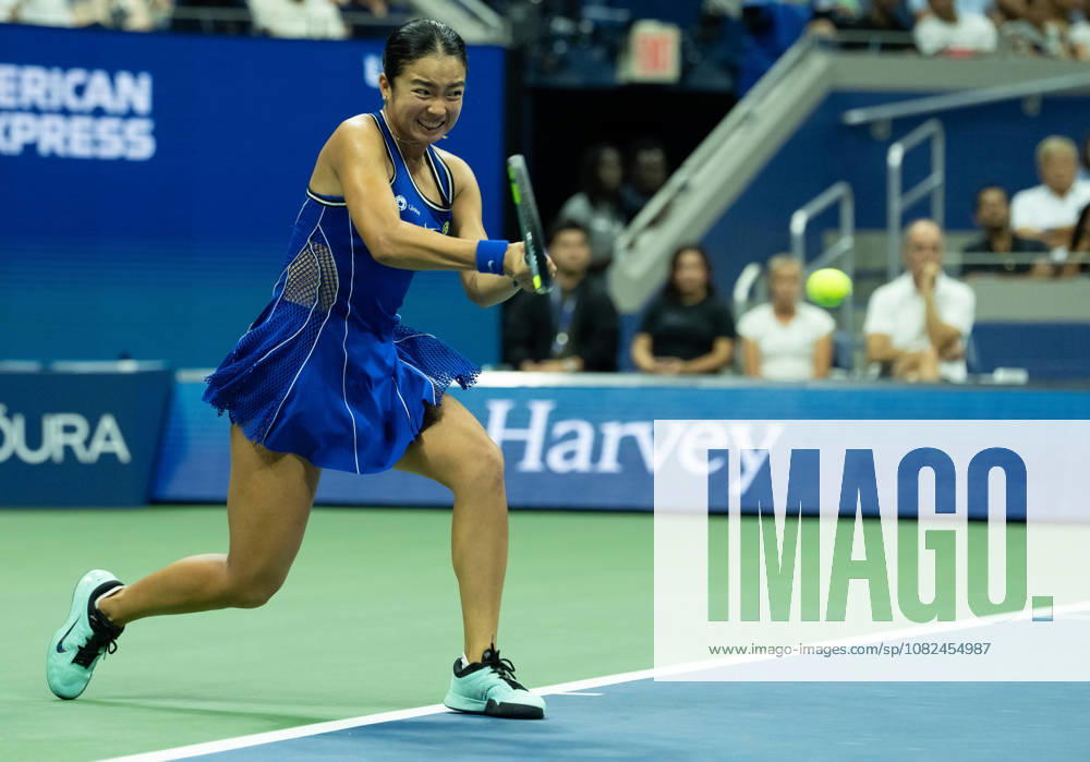 2026 US Open - Day 7 NEW YORK, NEW YORK - SEPTEMBER 5: Alexandra Ella of the Philippines returns a shot during her match against Iva Jovic of the United States during the 2026 US Open - Day 7 at USTA Billie Jean King National Tennis Center on September 5, 2026 in New York, New York. New York USTA Billie Jean King National Tennis Center New York United States