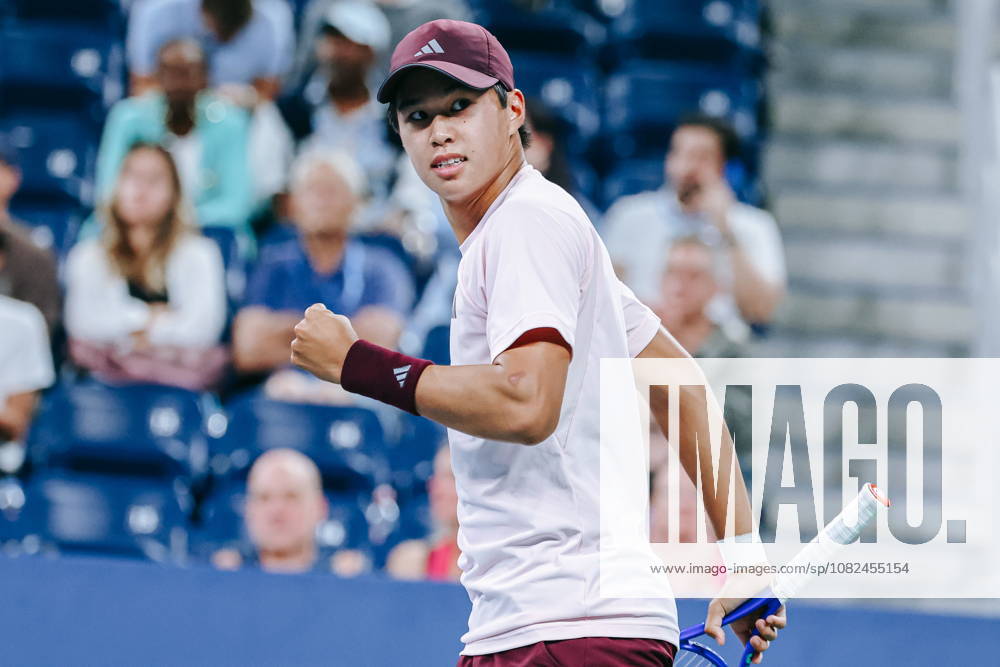 US Open tennis tournament - Day 7 Learner Tien of the USA reacts in a match against Jakub Mensik of Czech Republic during the Mens Singles third round of the US Open Tennis Championship in Flushing Meadows, New York, USA, 05 September 2026. FLUSHING MEADOWS NEW YORK United States