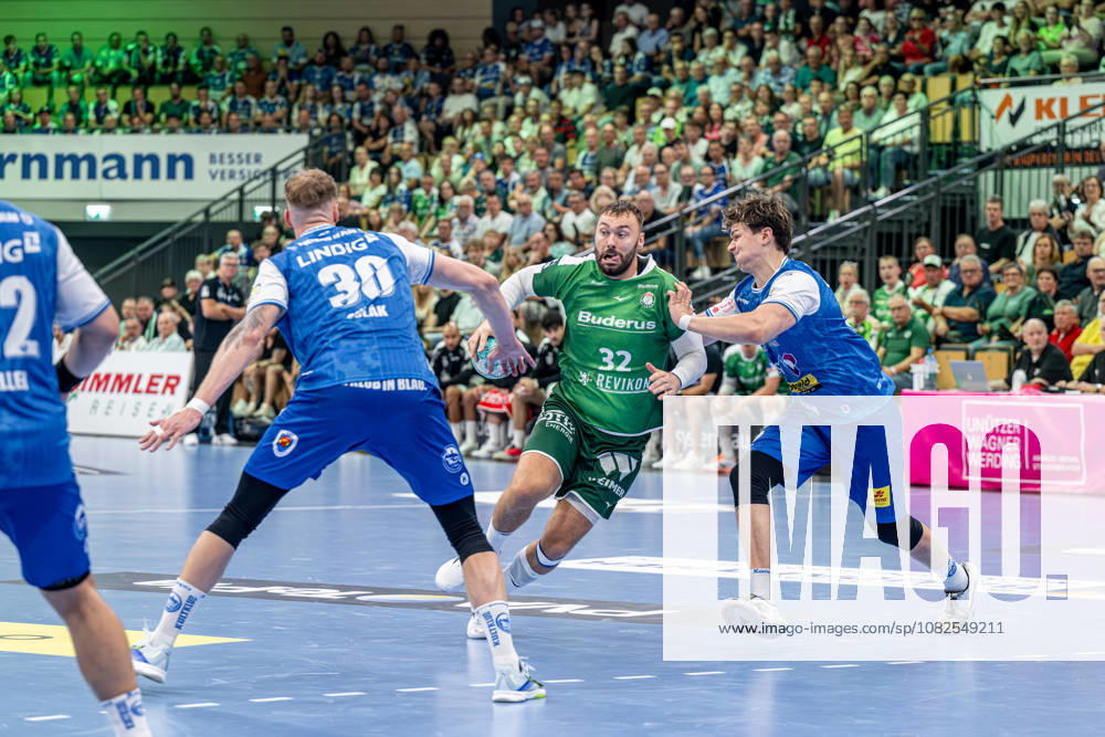 OPEL Handball Bundesliga; HSG Wetzlar - ThSV Eisenach, 07.09.26 Nikolaj Laesoe (HSG Wetzlar, 32), Dominik Solak (ThSV Eisenach, 30), Tillman Leu (ThSV Eisenach, 99) OPEL Handball Bundesliga; HSG Wetzlar - ThSV Eisenach: Wetzlar, 07.09.26