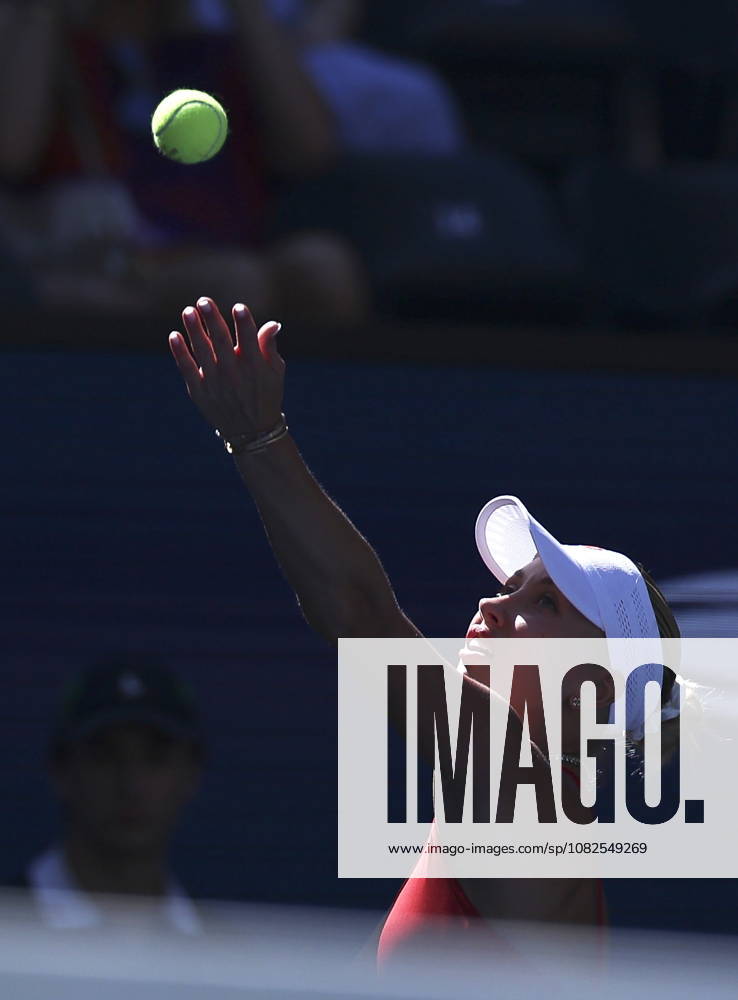US Open tennis tournament - Day 9 Anastasia Potapova of Austria serves against Mirra Andreeva of Russia during the Women s Singles round 4 of the US Open Tennis Championships at the USTA Billie Jean King National Tennis Center in Flushing Meadows, New York, USA, 07 September 2026. The 2026 US Open tournament runs from 23 August through 13 September. FLUSHING MEADOWS NEW YORK United States