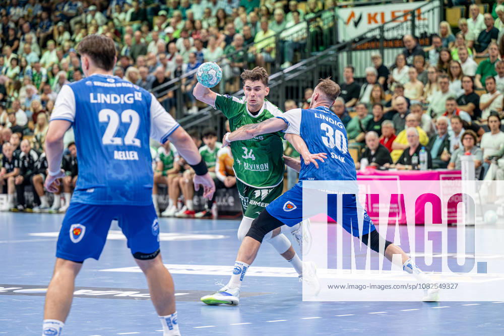OPEL Handball Bundesliga; HSG Wetzlar - ThSV Eisenach, 07.09.26 Paul Kompenhans (HSG Wetzlar, 34), Dominik Solak (ThSV Eisenach, 30), Felix Aellen (ThSV Eisenach, 22) OPEL Handball Bundesliga; HSG Wetzlar - ThSV Eisenach: Wetzlar, 07.09.26