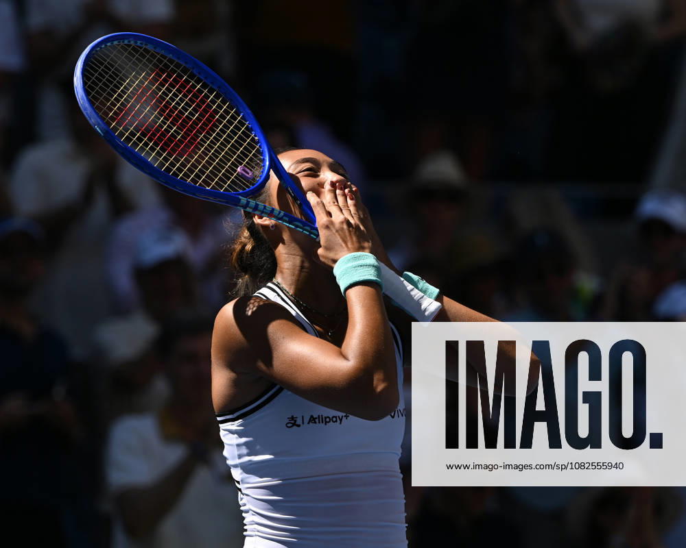FLUSHING NY- SEPTEMBER 07: Qinwen Zheng reacts after defeating Iga SwiÄÖtek on Arthur Ashe Stadium during Day 14 of the 2026 US Openat the USTA Billie Jean King National Tennis Center on September 7, 2026 in Flushing Queens.