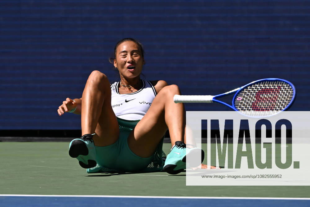FLUSHING NY- SEPTEMBER 07: Qinwen Zheng reacts after defeating Iga SwiÄÖtek on Arthur Ashe Stadium during Day 14 of the 2026 US Openat the USTA Billie Jean King National Tennis Center on September 7, 2026 in Flushing Queens.