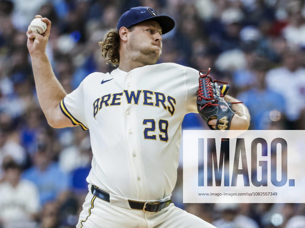 Milwaukee Brewers closing pitcher Trevor Megill throws in the ninth inning of the MLB, Baseball Herren, USA game between the Chicago Cubs and the Milwaukee Brewers at American Family Field in Milwaukee, Wisconsin on Monday, September 7, 2026. The Brewers defeated the Cubs 4-3. MIL20260907832 TANNENxMAURY