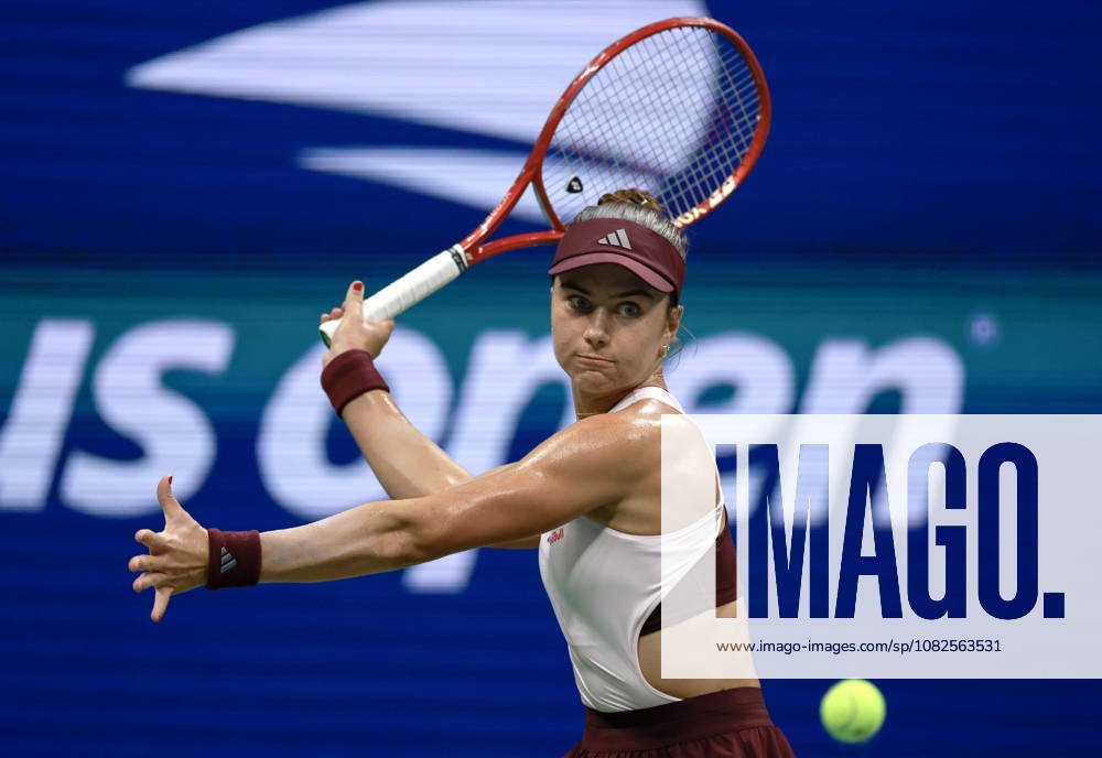 US Open tennis tournament - Day 9 epaselect Iva Jovic of the USA in action against Coco Gauff of the USA during their women s singles fourth round match at the US Open Tennis Championships at the USTA Billie Jean King National Tennis Center in Flushing Meadows, New York, USA, 07 September 2026. The 2026 US Open tournament runs from 23 August through 13 September. FLUSHING MEADOWS NEW YORK United States
