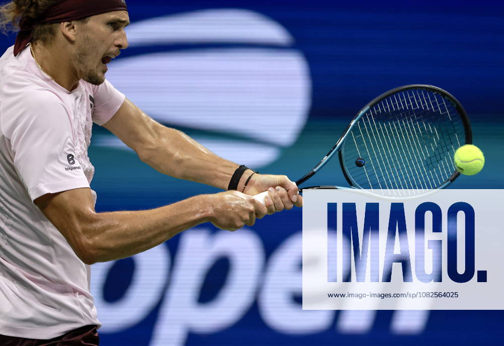 US Open tennis tournament - Day 9 Alexander Zverev of Germany in action against Luciano Darderi of Italy during their men s singles fourth round match at the US Open Tennis Championships at the USTA Billie Jean King National Tennis Center in Flushing Meadows, New York, USA, 07 September 2026. The 2026 US Open tournament runs from 23 August through 13 September. FLUSHING MEADOWS NEW YORK United States