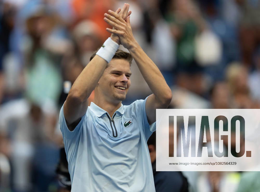 2026 US Open - Day 9 NEW YORK, NEW YORK - SEPTEMBER 7: Alexander Blockx of Belgium celebrates winning his match against Francisco Cerundolo of Argentina during the 2026 US Open - Day 9 at USTA Billie Jean King National Tennis Center on September 7, 2026 in New York, New York. New York USTA Billie Jean King National Tennis Center New York United States