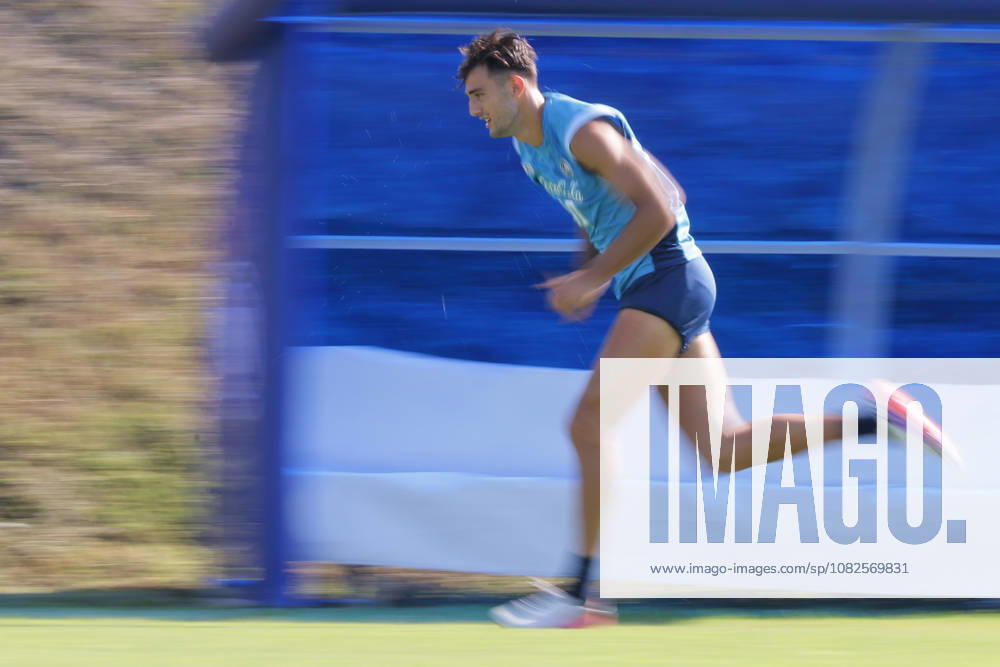 Napolis Lorenzo Lucca During training at the SSC Napoli sports center, Champions League Napoli - Arsenal Castel Volturno (CE) on September 08 , 2026