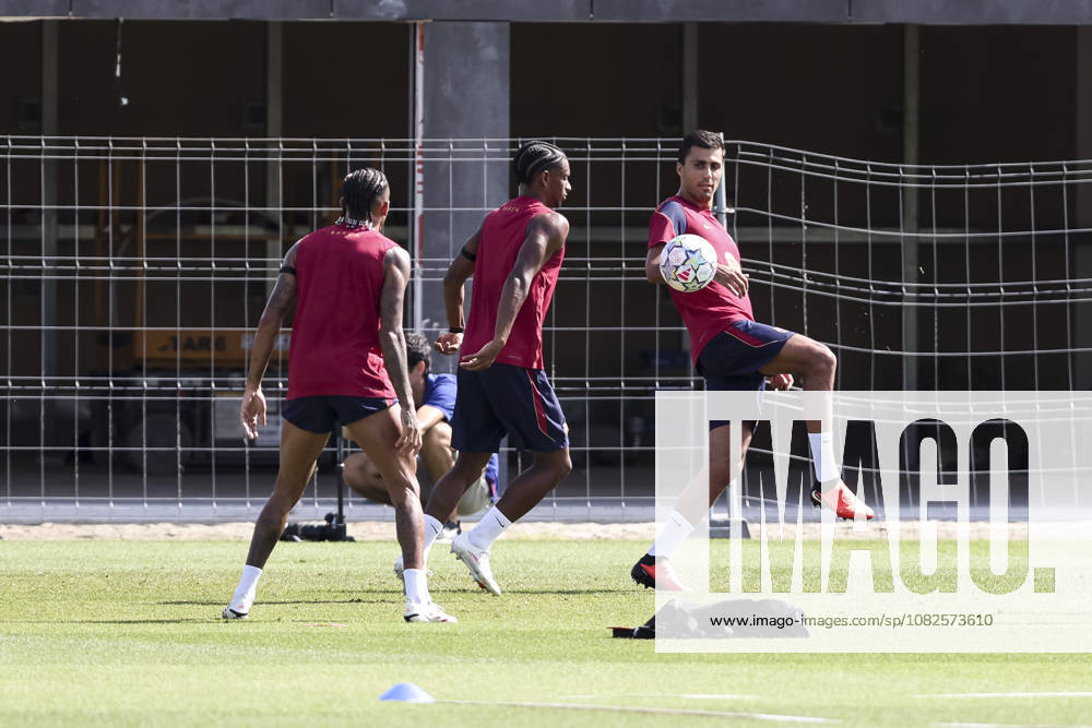 Rodri during the training day of FC Barcelona, Barca ahead UEFA Champions League 2026 27, football match against Feyenoord at Ciutat Esportiva Joan Gamper on September 08, 2026 in Sant Joan Despi, Barcelona, Spain. FC Barcelona Training And press conference, PK, Pressekonferenz - UEFA Champions League 2026 27 - ZUMAa181 20260908_zaa_a181_007