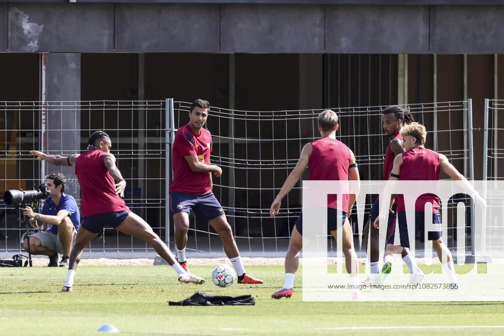 Rodri during the training day of FC Barcelona, Barca ahead UEFA Champions League 2026 27, football match against Feyenoord at Ciutat Esportiva Joan Gamper on September 08, 2026 in Sant Joan Despi, Barcelona, Spain. FC Barcelona Training And press conference, PK, Pressekonferenz - UEFA Champions League 2026 27 - ZUMAa181 20260908_zaa_a181_021