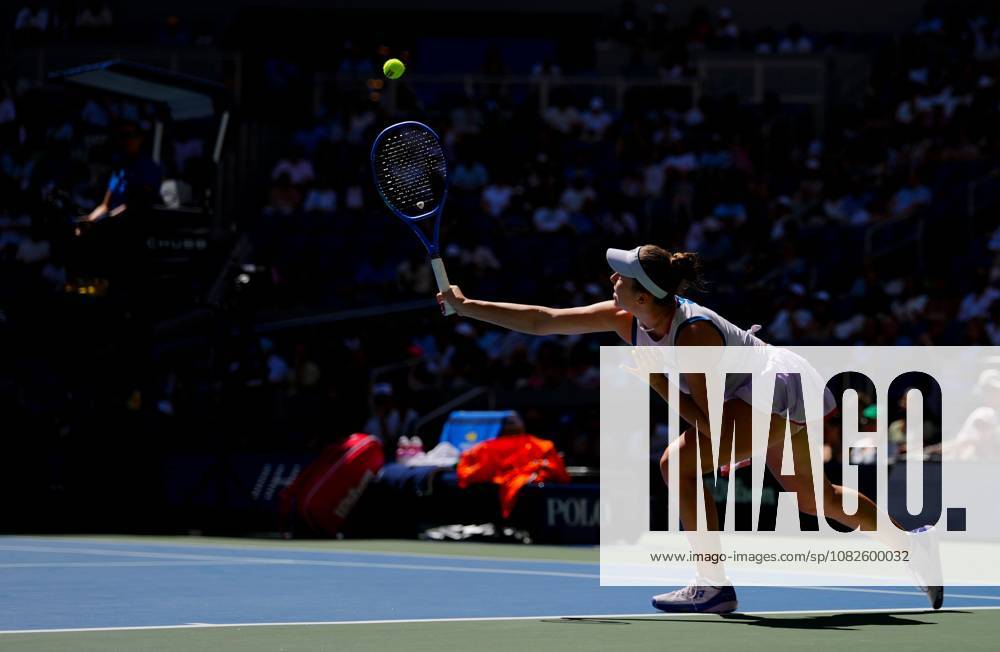 Linda Noskova in quarter final action 2026 US Open, Day Ten, USTA Billie Jean King National Tennis Center, New York, USA - 08 Sep 2026New York USTA Billie Jean King National T New York (NY) United States of America