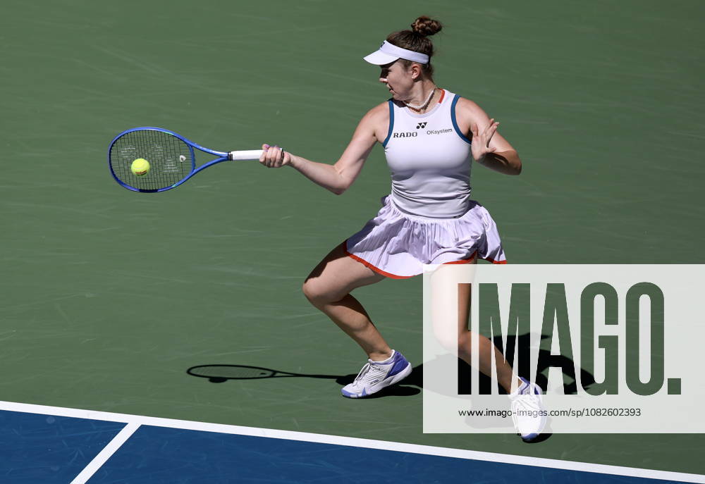 US Open tennis tournament - Day 10 Linda Noskova of Czechia in action against Aryna Sabalenka of Belarus during the Women Singles Quarterfinals match of the US Open Tennis Championships in Flushing Meadows, New York, USA, 08 September 2026. FLUSHING MEADOWS NEW YORK United States
